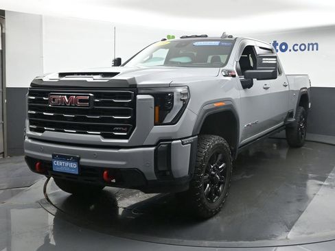 Used 2024 GMC Sierra 2500 AT4 w/ AT4 Premium Plus Package image 16