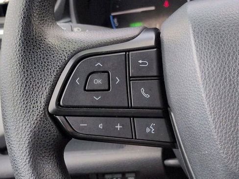 Certified 2025 Toyota Sienna LE FWD image 23