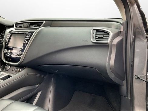 Used 2023 Nissan Murano SV image 17
