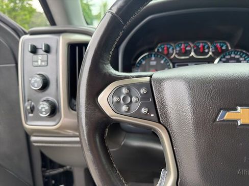 Used 2018 Chevrolet Silverado 1500 High Country AWD/4WD image 17