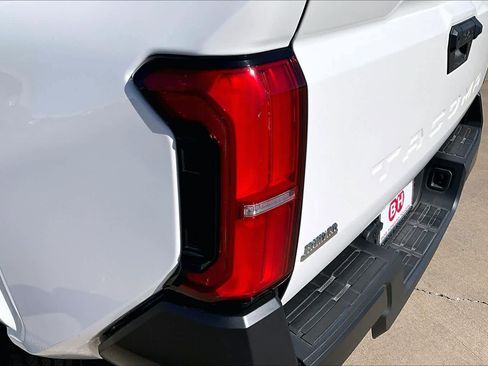 Used 2024 Toyota Tacoma SR image 26