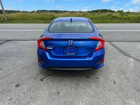 Used 2018 Honda Civic EX image 7