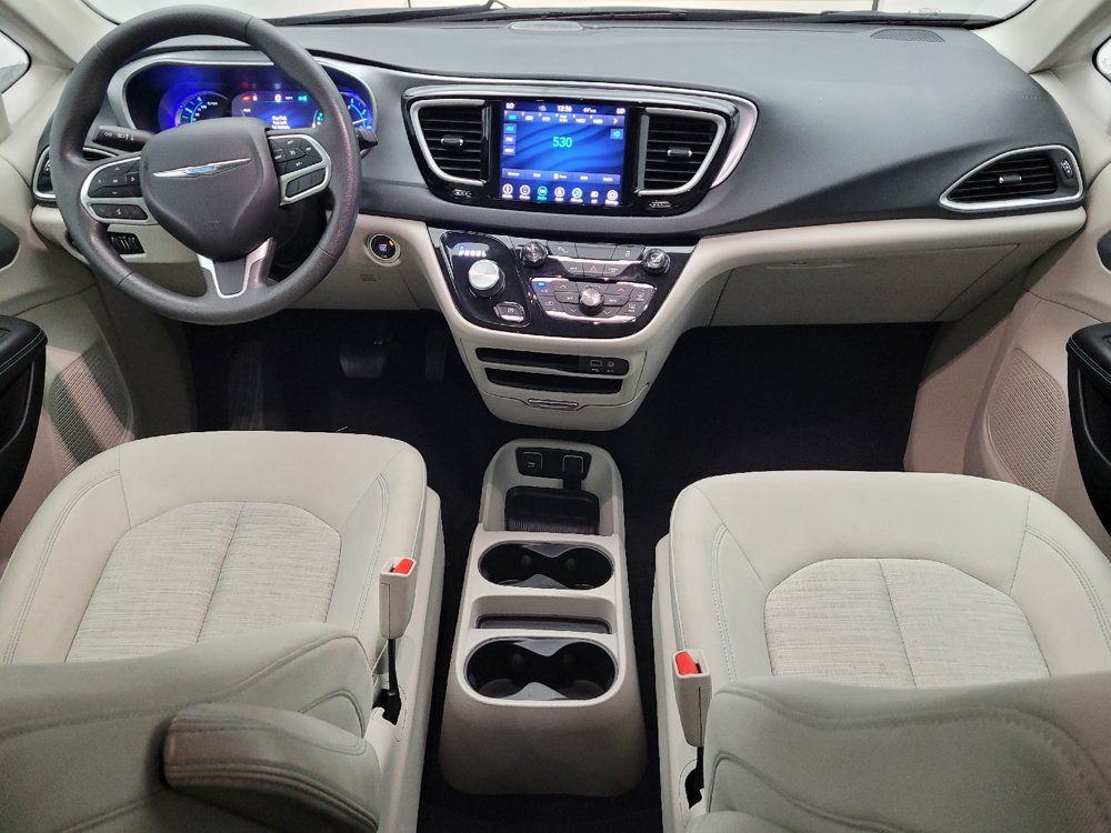 Used 2018 Chrysler Pacifica Touring Plus FWD image 22