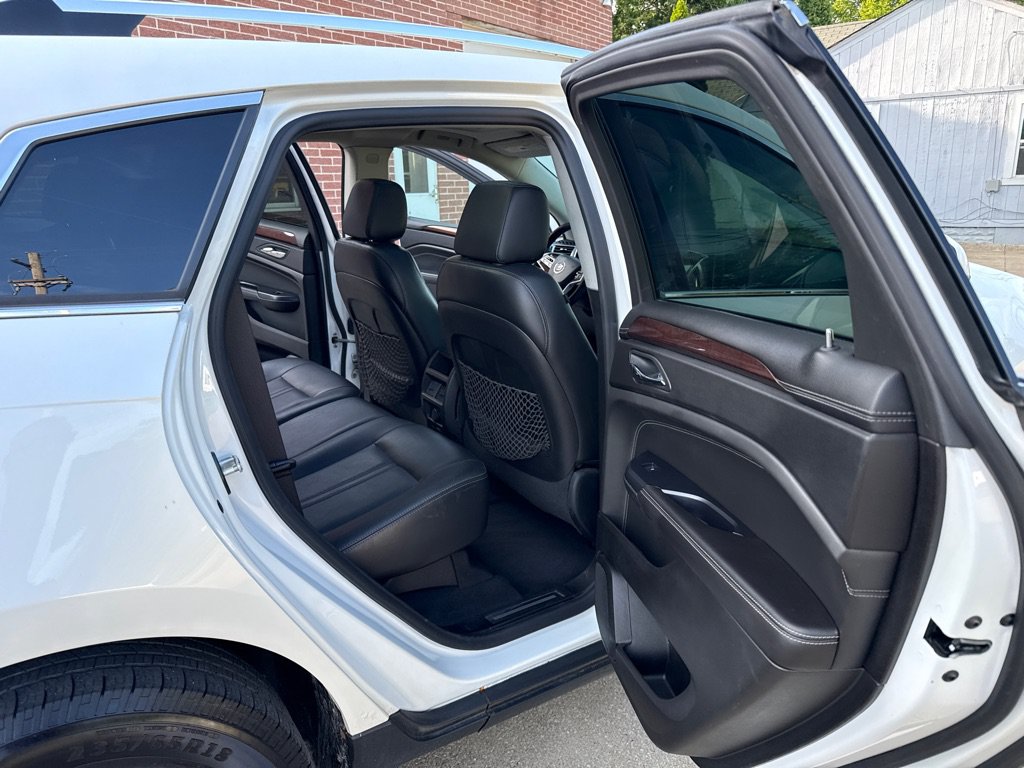 Used 2013 Cadillac SRX Luxury AWD/4WD image 13