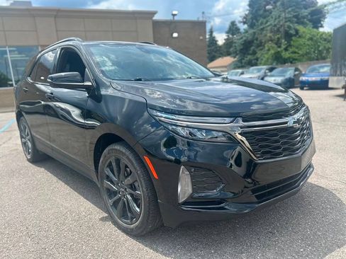 Used 2023 Chevrolet Equinox RS FWD image 3
