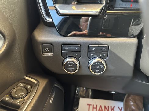 Used 2022 GMC Sierra 1500 SLT w/ SLT Premium Plus Package image 33