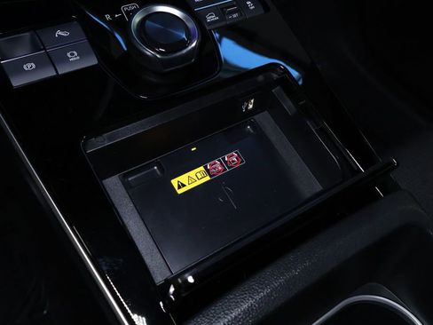 Used 2024 Toyota bZ4X XLE image 33