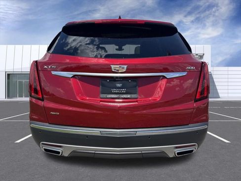 Used 2020 Cadillac XT5 Premium Luxury w/ Platinum Package AWD/4WD image 11