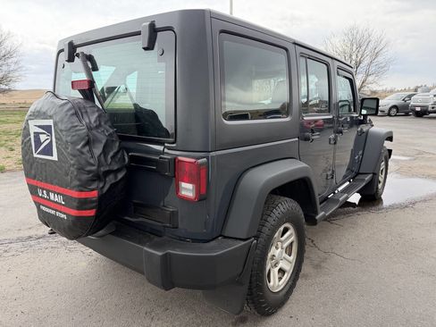 Used 2017 Jeep Wrangler Unlimited Sport AWD/4WD image 5