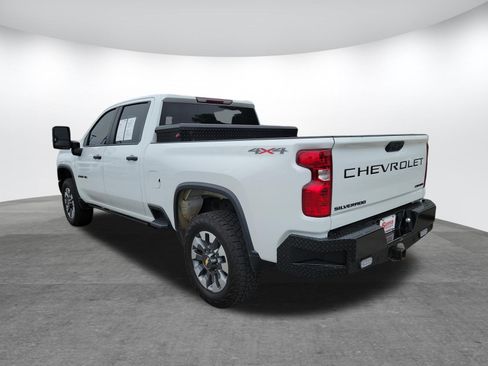 Used 2022 Chevrolet Silverado 2500 Custom w/ Custom Value Package AWD/4WD image 20