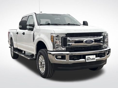 Used 2019 Ford F250 XLT w/ XLT Value Package image 11