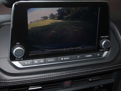 Used 2023 Nissan Rogue SV FWD image 37