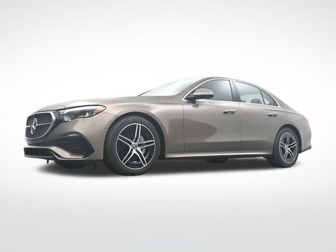 Used 2025 Mercedes-Benz E 350 Sedan image 31