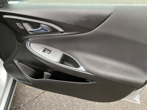 Used 2021 Chevrolet Malibu LT image 23