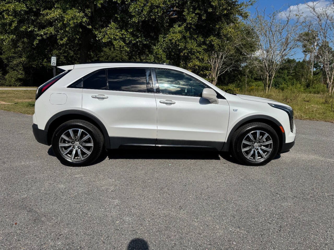 Used 2020 Cadillac XT4 Sport w/ Technology Package AWD/4WD image 7