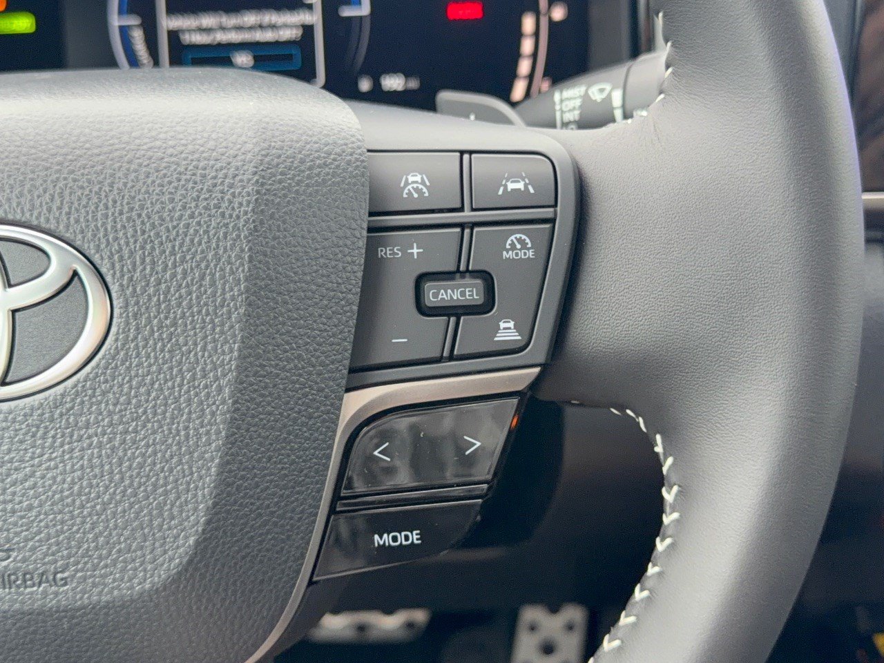 Used 2026 Toyota Camry SE FWD image 19