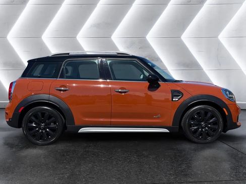 Used 2018 MINI Cooper Countryman ALL4 AWD/4WD image 6