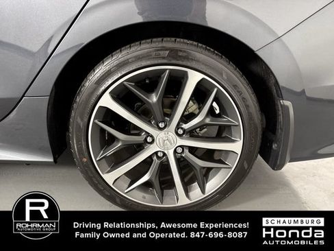 Used 2024 Honda Civic Touring image 6