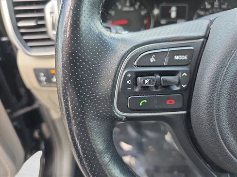 Used 2017 Kia Sportage SX image 17