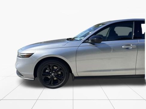 New 2025 Honda Accord SE image 10