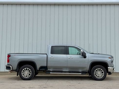 Used 2024 Chevrolet Silverado 2500 LTZ w/ LTZ Premium Package AWD/4WD image 7