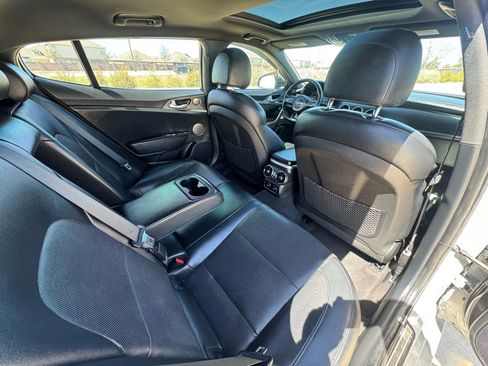 Used 2019 Kia Stinger GT1 image 40