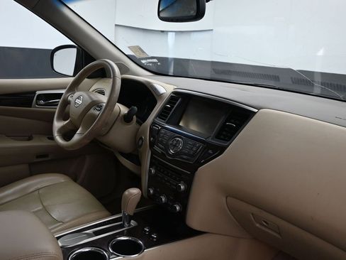 Used 2014 Nissan Pathfinder Platinum w/ Platinum Premium Package image 12