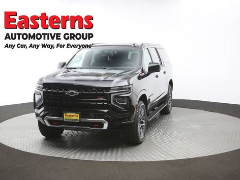 Used 2025 Chevrolet Suburban Z71 AWD/4WD image 57