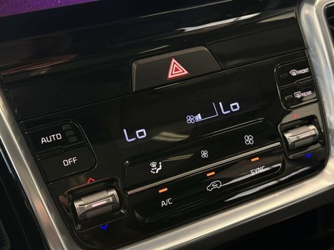 Used 2022 Kia Sorento SX FWD image 49