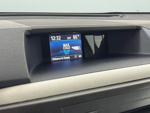 Used 2013 Toyota Sienna LE FWD image 21