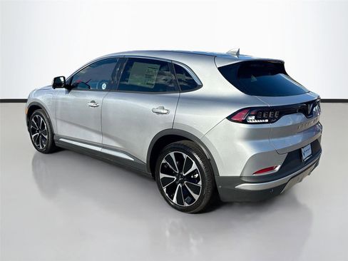 New 2025 VinFast VF 8 Plus image 5