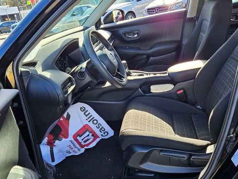 Used 2024 Honda HR-V LX image 5