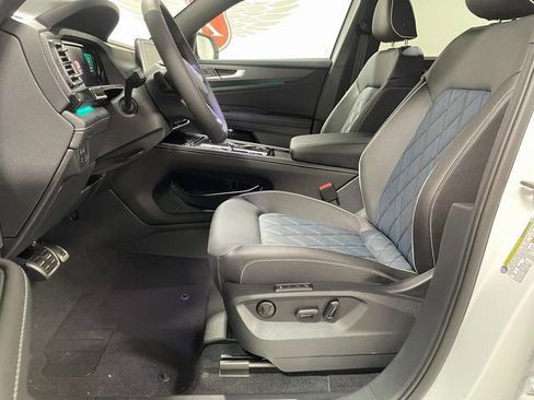 New 2026 Volkswagen Atlas Cross Sport SEL Premium R-Line image 12