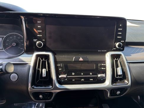 Used 2022 Kia Sorento SX image 15