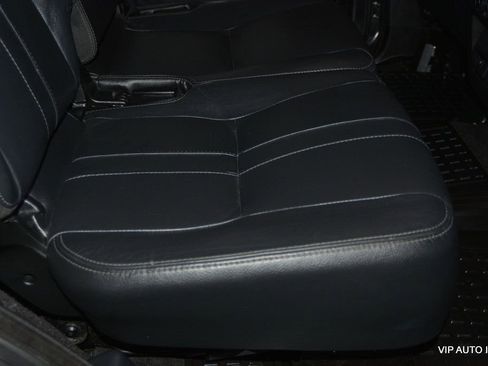 Used 2015 Land Rover LR4 HSE image 30