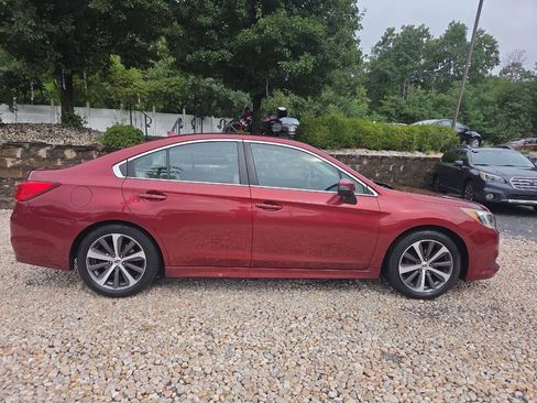 Used 2016 Subaru Legacy 2.5i Limited AWD/4WD image 8