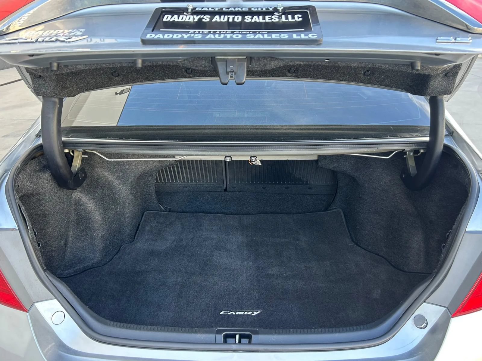 Used 2016 Toyota Camry SE FWD image 13