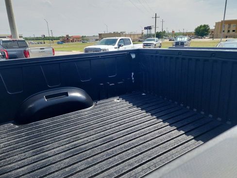 Used 2022 Toyota Tundra SR5 image 17