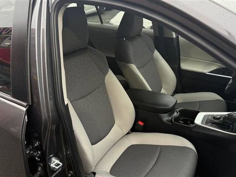 Used 2024 Toyota RAV4 XLE image 10