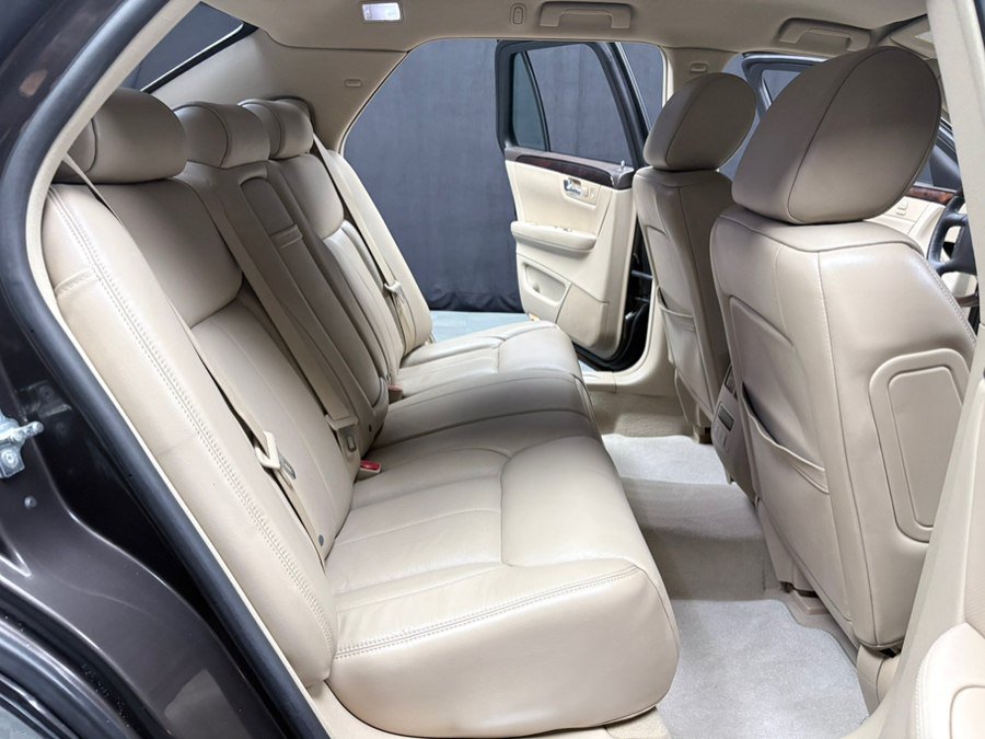 Used 2008 Cadillac DTS FWD image 28