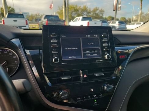 Used 2024 Toyota Camry SE FWD image 18