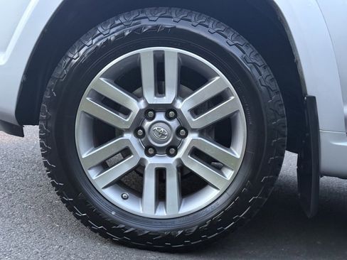 Used 2011 Toyota 4Runner Limited RWD image 38