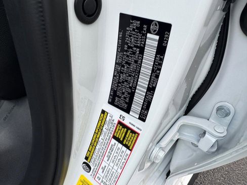 New 2026 Toyota Camry Hybrid image 16