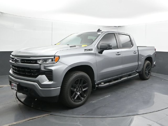 Used 2024 Chevrolet Silverado 1500 RST AWD/4WD image 7