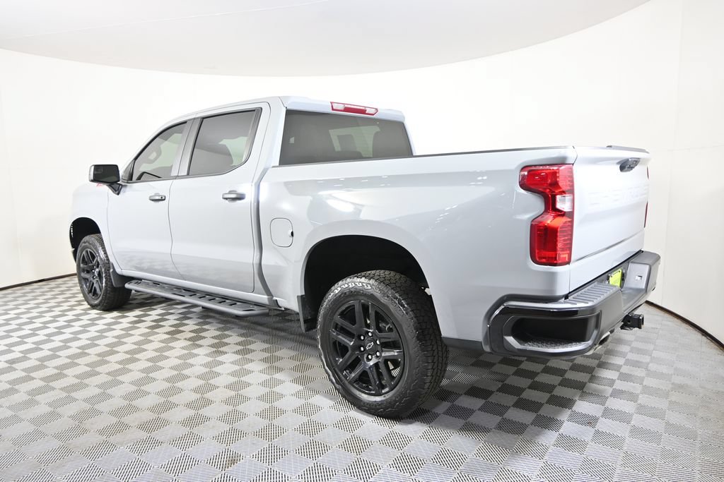 Used 2025 Chevrolet Silverado 1500 Custom Trail Boss AWD/4WD image 4