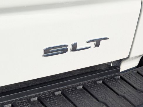 New 2026 GMC Sierra 1500 SLT w/ SLT Premium Plus Package image 11