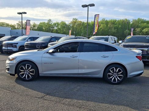 Used 2022 Chevrolet Malibu RS FWD image 4
