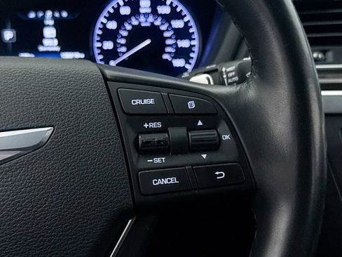 Used 2016 Hyundai Genesis 3.8 RWD image 29