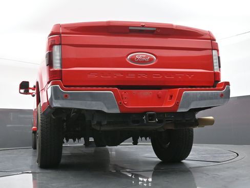 Used 2018 Ford F250 Lariat w/ Lariat Ultimate Package image 27