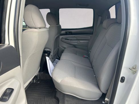 Used 2015 Toyota Tacoma PreRunner image 13